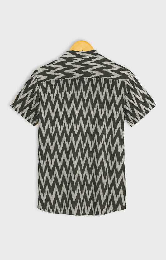 Black Zigzag Printed Mens Half Sleeves Shirt
